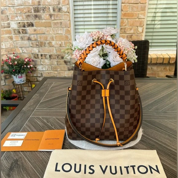 NeoNoe Damier Ebene Safran Shoulder/Crossbody Bag - Picture 3 of 16